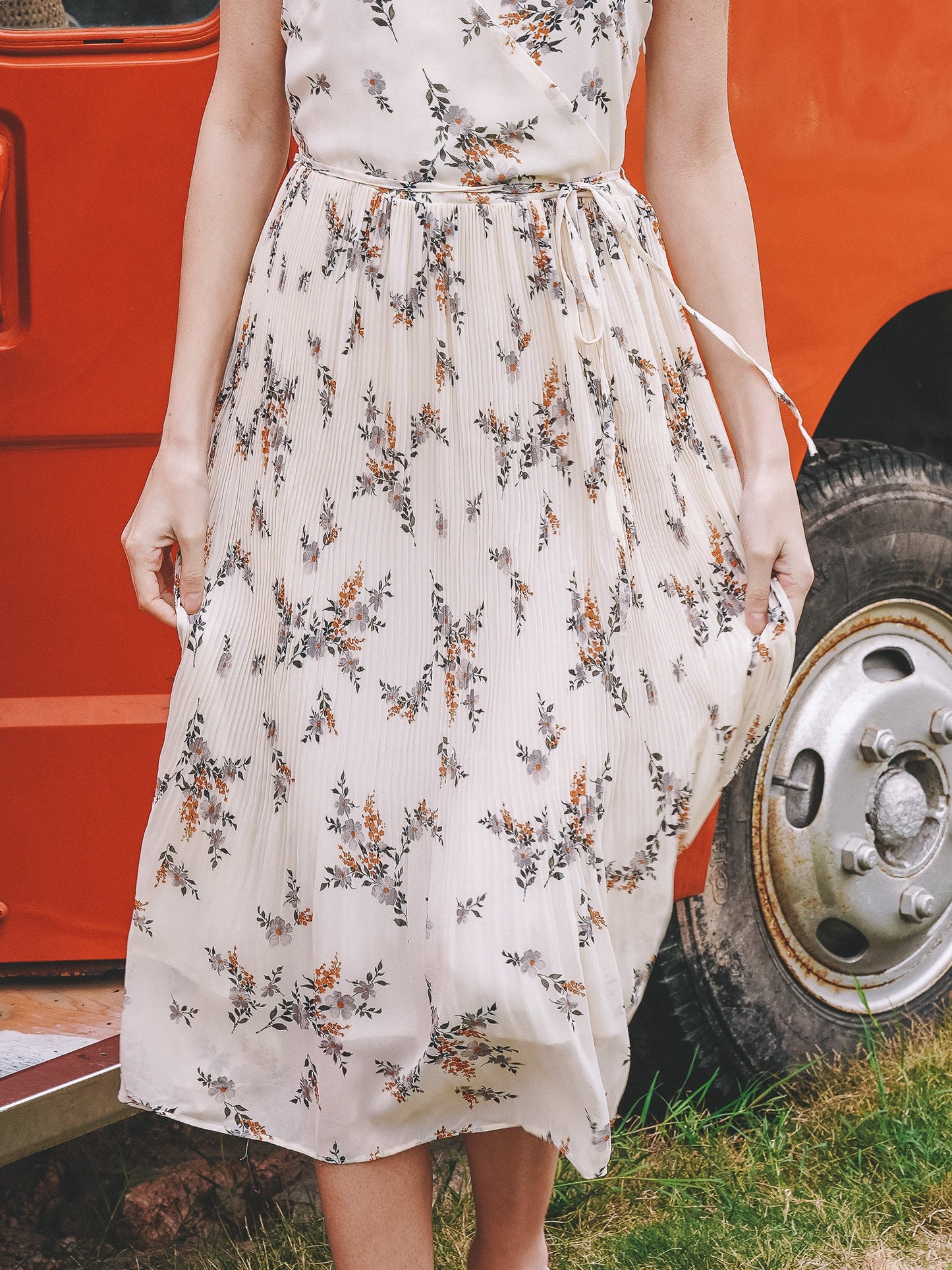 Vintage Floral Pleated Midi Dress (2S-2M-2L)