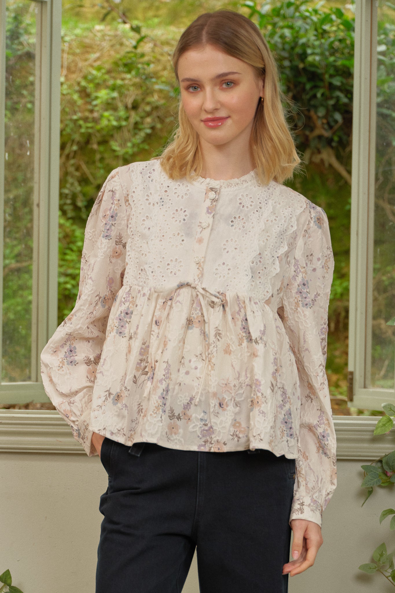 Soft Bloom Embroidered Peplum Top (2S-2M-2L)