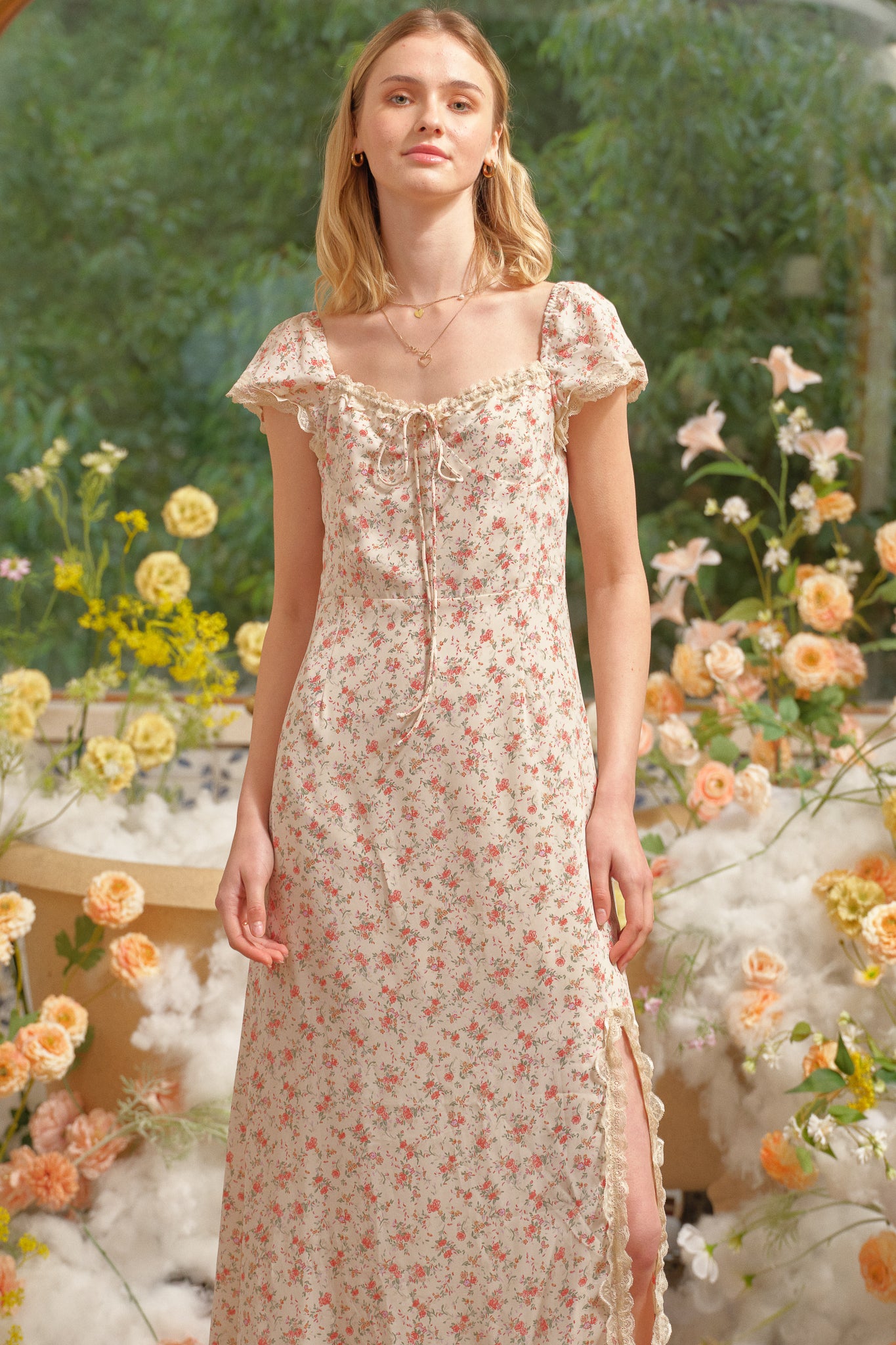 Lace-Trimmed Romantic Bloom Dress (2S-2M-2L)