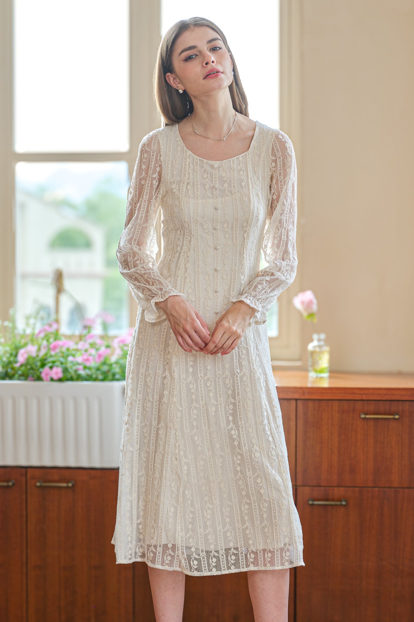 Embroidered Lace Ivory Dress (2S-2M-2L)